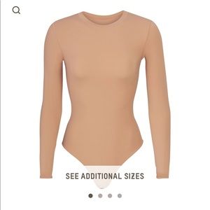 Skims Fits everybody long sleeve bodysuit